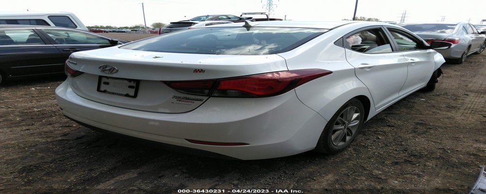 5NPDH4AE1FH593083 2015 HYUNDAI ELANTRA photo no. 4