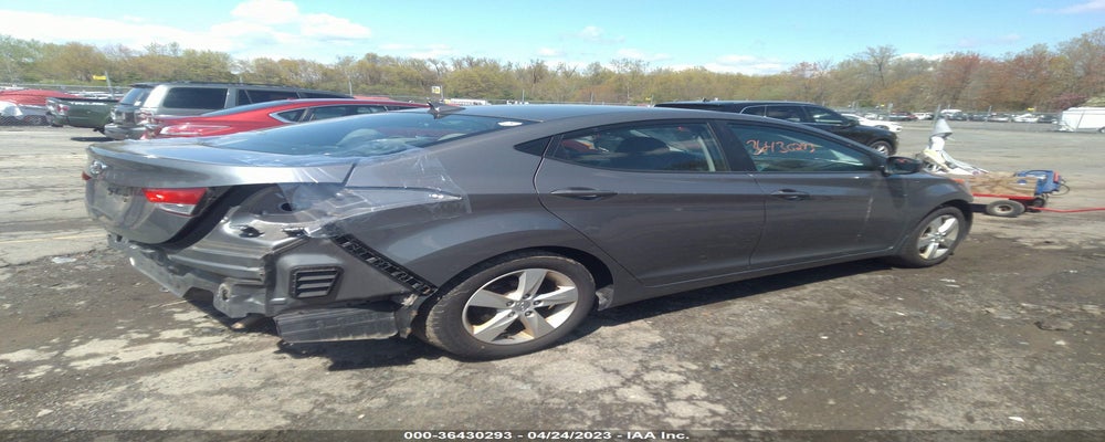 5NPDH4AEXDH153828 2013 HYUNDAI ELANTRA photo no. 4