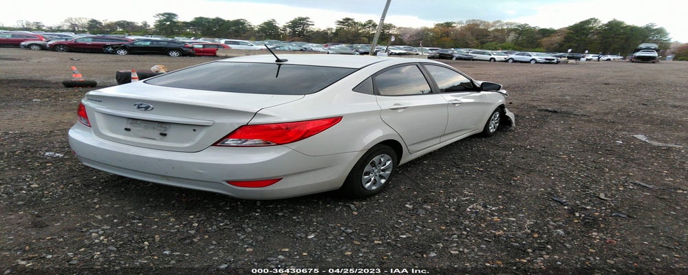 KMHCT4AE7GU071555 2016 HYUNDAI ACCENT photo no. 4