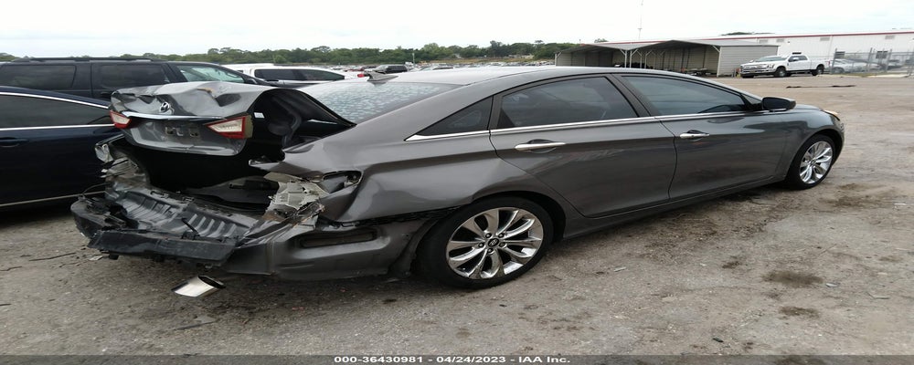 5NPEC4AC7DH709630 2013 HYUNDAI SONATA photo no. 4