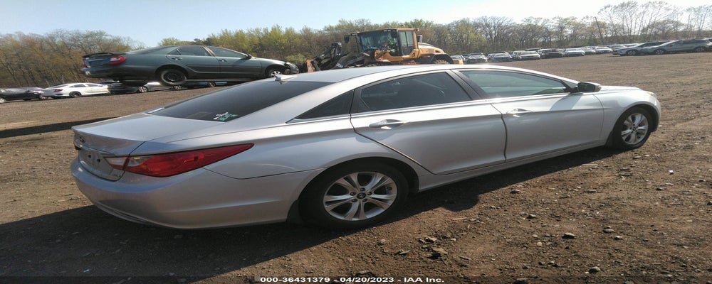 5NPEC4AC4DH659804 2013 HYUNDAI SONATA photo no. 4