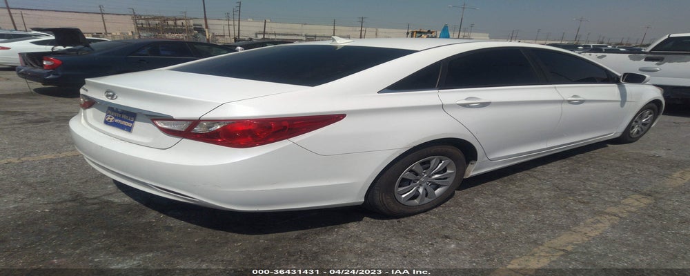 5NPEB4AC0BH024899 2011 HYUNDAI SONATA photo no. 4