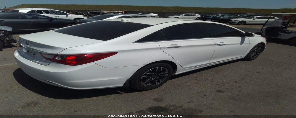 5NPEB4AC2CH488231 2012 HYUNDAI SONATA photo no. 4
