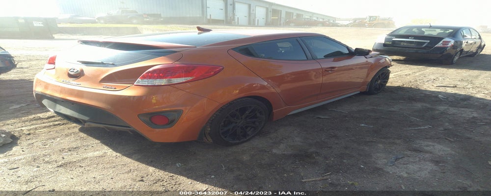 KMHTC6AE5GU263679 2016 HYUNDAI VELOSTER photo no. 4