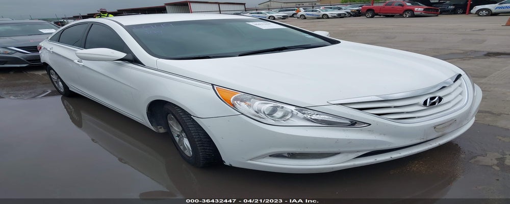 5NPEB4AC7DH725247 2013 HYUNDAI SONATA photo no. 4
