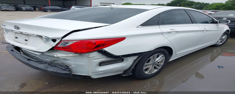 5NPEB4AC7DH725247 2013 HYUNDAI SONATA photo no. 4
