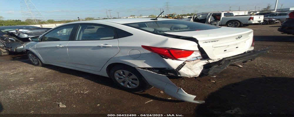 KMHCT4AE2HU375961 2017 HYUNDAI ACCENT photo no. 3