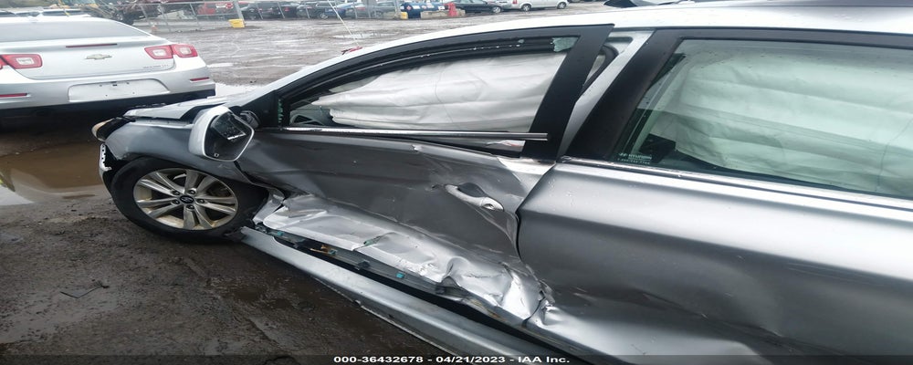 5NPEB4AC3BH035587 2011 HYUNDAI SONATA photo no. 6