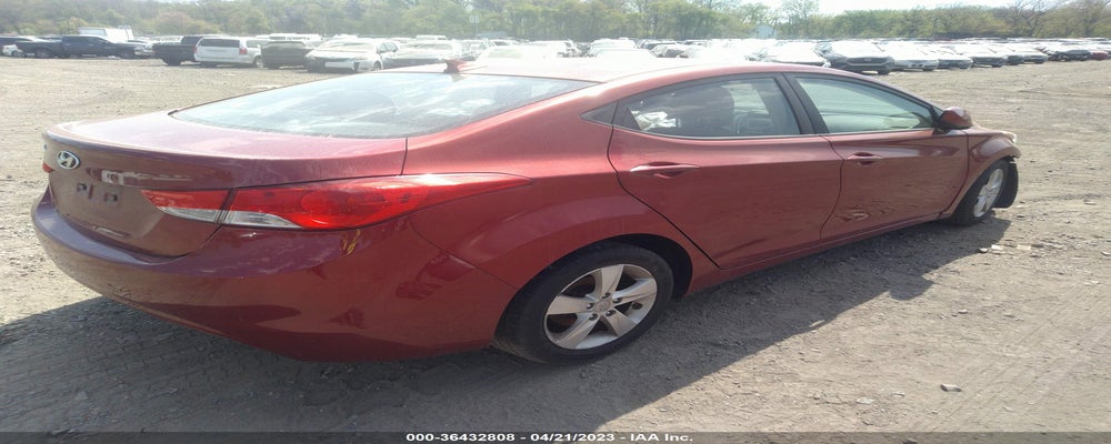 5NPDH4AE8DH368043 2013 HYUNDAI ELANTRA photo no. 4