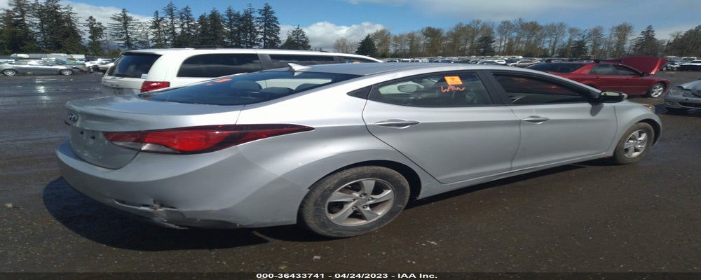 KMHDH4AE7FU320537 2015 HYUNDAI ELANTRA photo no. 4