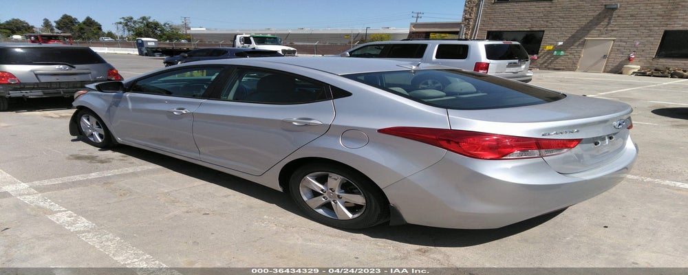 5NPDH4AE6DH303501 2013 HYUNDAI ELANTRA photo no. 3