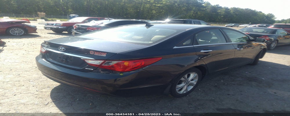 5NPEC4ACXDH774021 2013 HYUNDAI SONATA photo no. 4