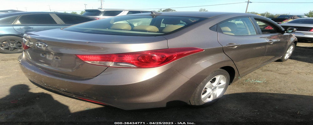 5NPDH4AE1BH040346 2011 HYUNDAI ELANTRA photo no. 4