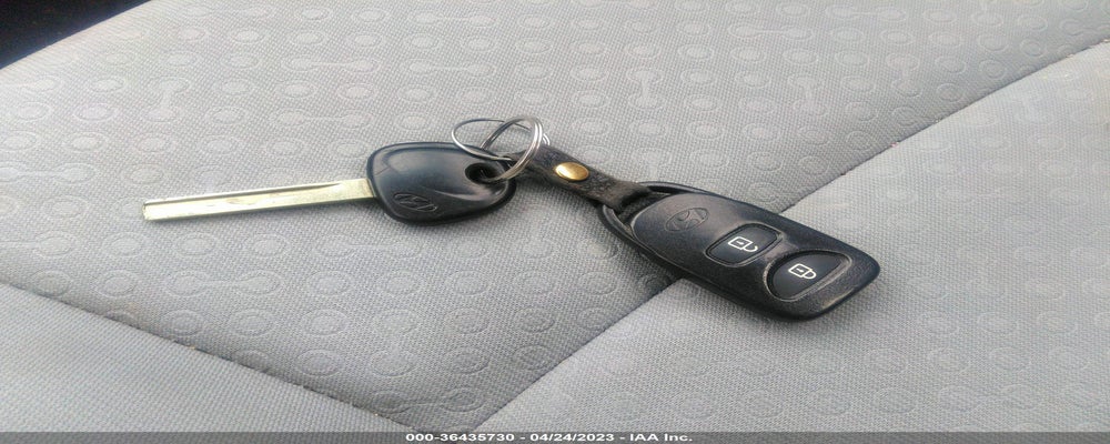 KMHCU5AE5DU065610 2013 HYUNDAI ACCENT photo no. 11