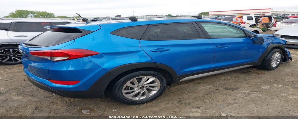 KM8J33A4XHU337242 2017 HYUNDAI TUCSON photo no. 4