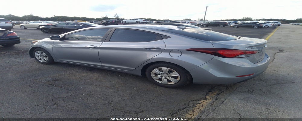 5NPDH4AE7GH769488 2016 HYUNDAI ELANTRA photo no. 3
