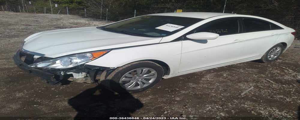 5NPEB4ACXBH060728 2011 HYUNDAI SONATA photo no. 2