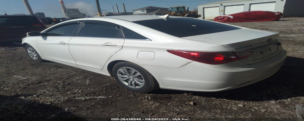5NPEB4ACXBH060728 2011 HYUNDAI SONATA photo no. 3