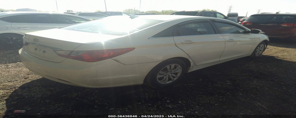 5NPEB4ACXBH060728 2011 HYUNDAI SONATA photo no. 4