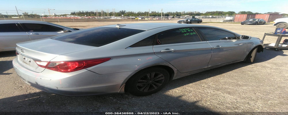 5NPEB4AC6CH350532 2012 HYUNDAI SONATA photo no. 4