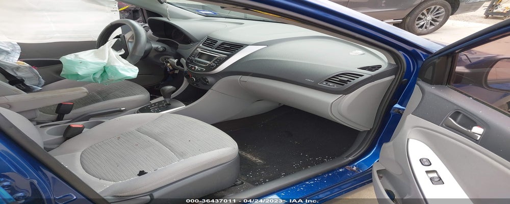 KMHCT4AE1FU821725 2015 HYUNDAI ACCENT photo no. 5