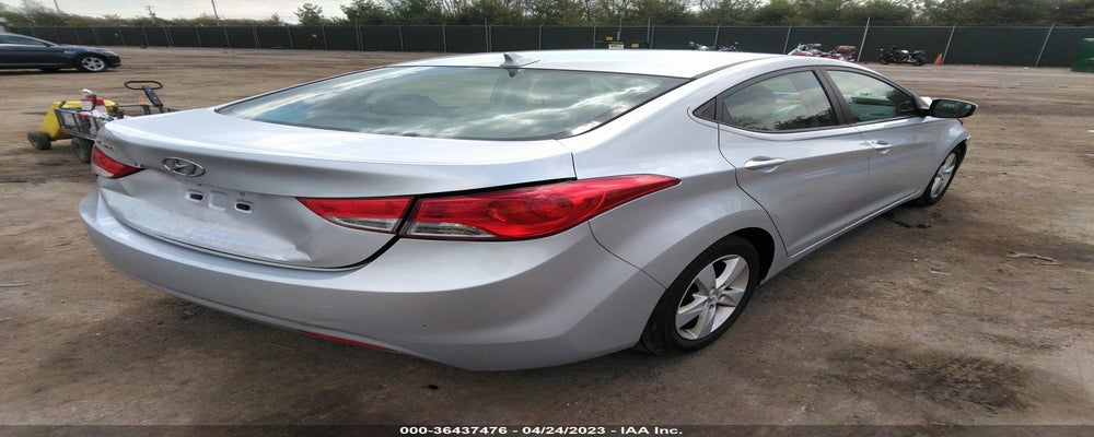 5NPDH4AE9DH325153 2013 HYUNDAI ELANTRA photo no. 4
