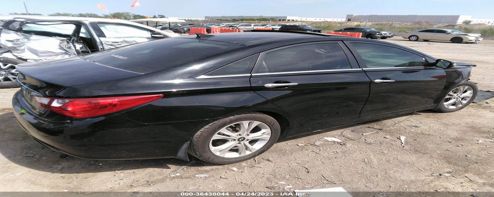 5NPEC4AC1DH599643 2013 HYUNDAI SONATA photo no. 4