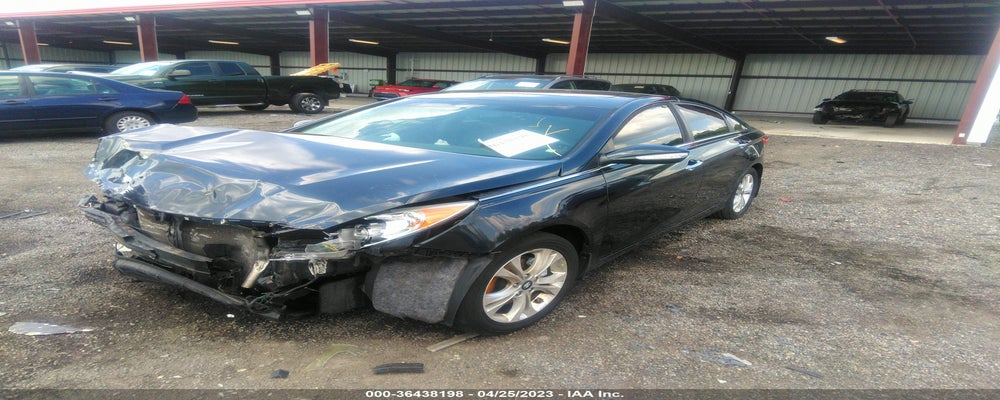 5NPEC4AC2BH174669 2011 HYUNDAI SONATA photo no. 2