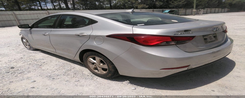 5NPDH4AE3FH579704 2015 HYUNDAI ELANTRA photo no. 3