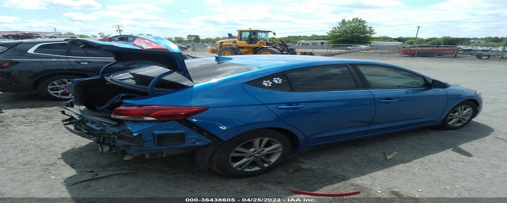 5NPD84LF2HH180016 2017 HYUNDAI ELANTRA photo no. 4