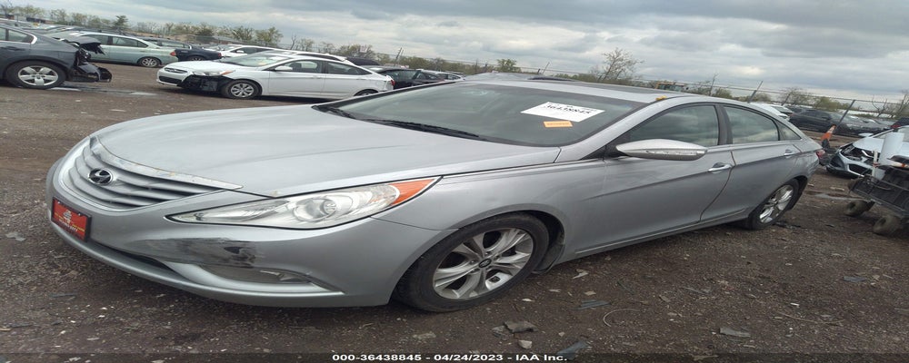 5NPEC4AC3BH123648 2011 HYUNDAI SONATA photo no. 2