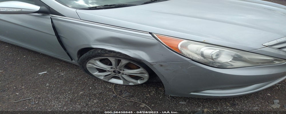 5NPEC4AC3BH123648 2011 HYUNDAI SONATA photo no. 6