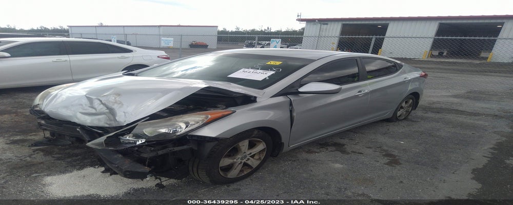 KMHDH4AE1DU883158 2013 HYUNDAI ELANTRA photo no. 2