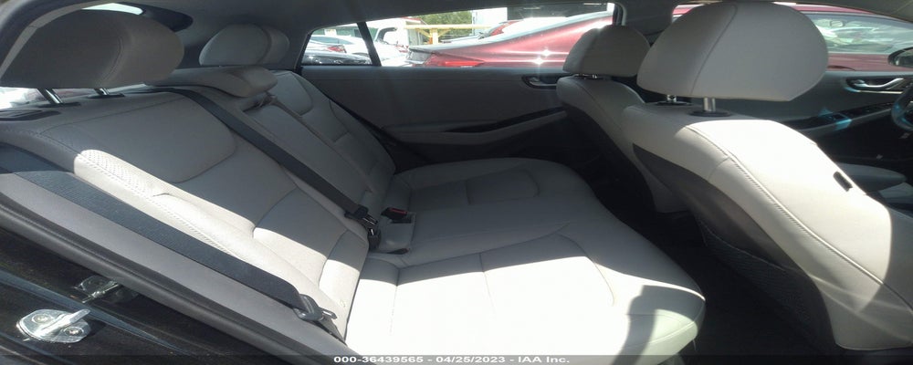 KMHC05LC4HU028772 2017 HYUNDAI IONIQ HYBRID photo no. 8