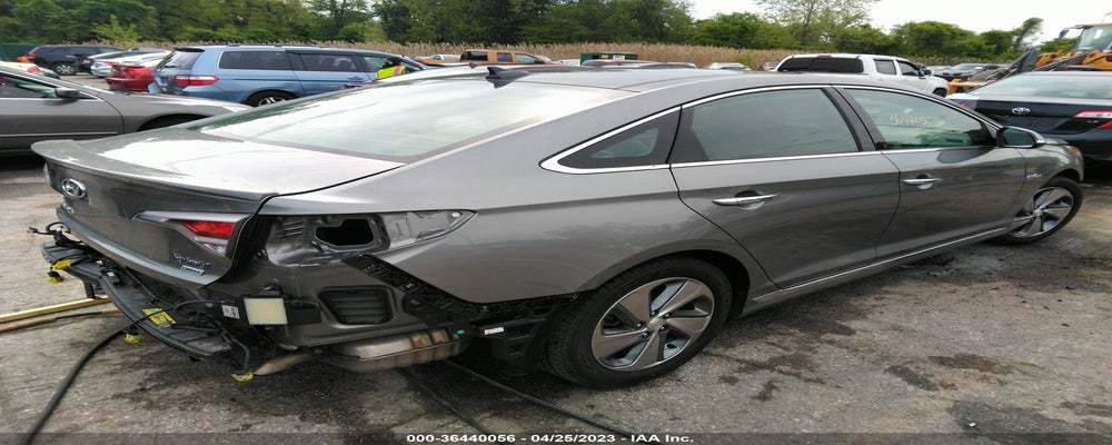 KMHE34L13HA057223 2017 HYUNDAI SONATA HYBRID photo no. 4