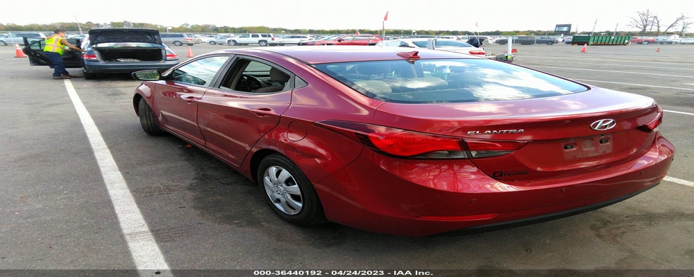 5NPDH4AE2GH760763 2016 HYUNDAI ELANTRA photo no. 3