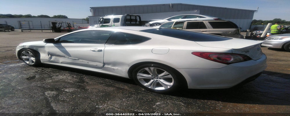 KMHHU6KH9AU038068 2010 HYUNDAI GENESIS COUPE photo no. 3