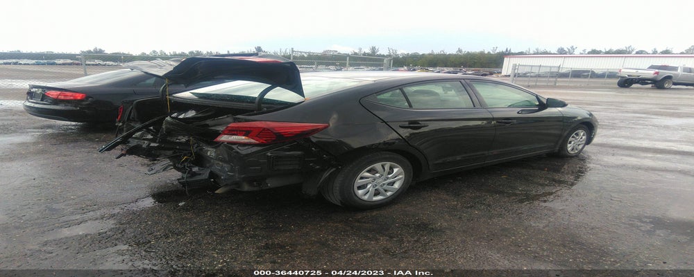 5NPD74LF3KH417381 2019 HYUNDAI ELANTRA photo no. 4