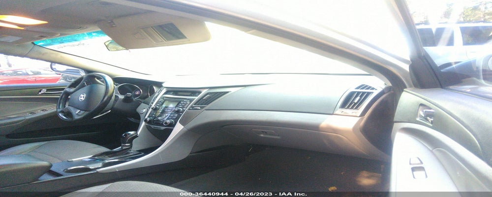 5NPEC4AB2BH318194 2011 HYUNDAI SONATA photo no. 5