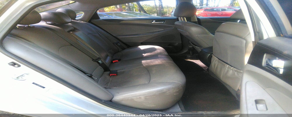 5NPEC4AB2BH318194 2011 HYUNDAI SONATA photo no. 8