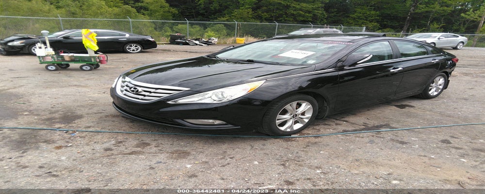 5NPEC4AC4DH595859 2013 HYUNDAI SONATA photo no. 2