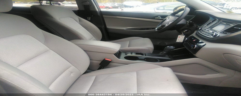 KM8J3CA40GU074676 2016 HYUNDAI TUCSON photo no. 8
