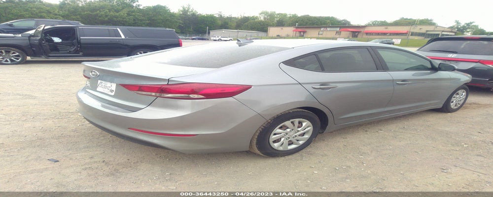 5NPD74LFXHH110122 2017 HYUNDAI ELANTRA photo no. 4
