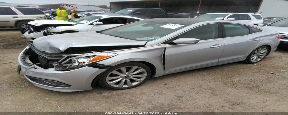KMHFH4JG0FA495014 2015 HYUNDAI AZERA photo no. 2