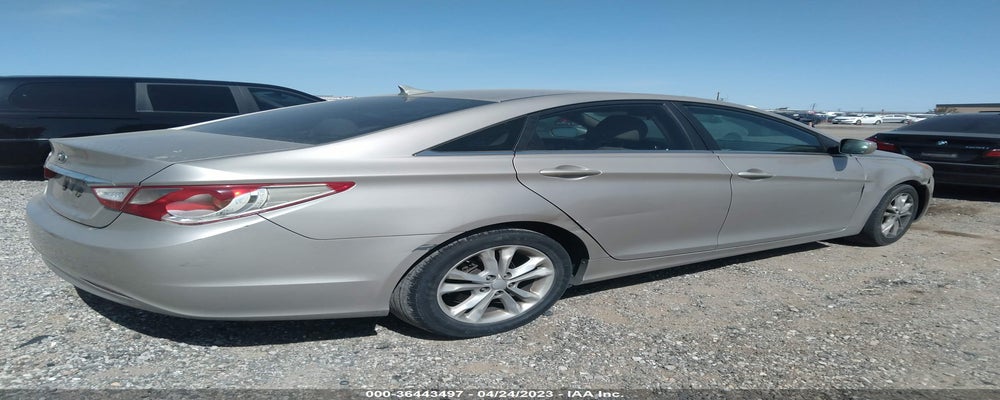 5NPEB4AC4BH051426 2011 HYUNDAI SONATA photo no. 4