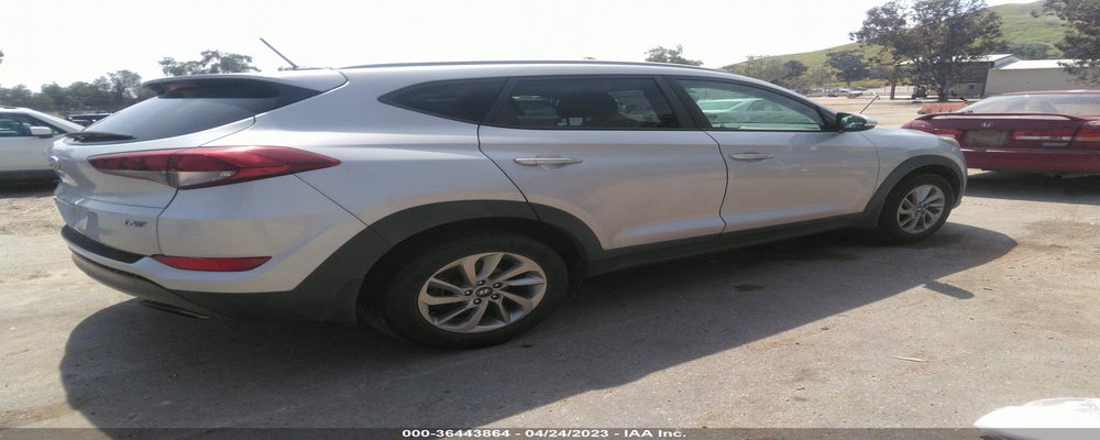 KM8J33A24GU154917 2016 HYUNDAI TUCSON photo no. 4