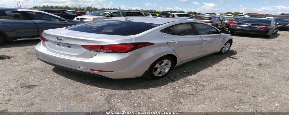 5NPDH4AE1GH724546 2016 HYUNDAI ELANTRA photo no. 4