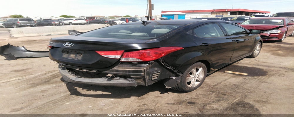 KMHDH4AE6DU897413 2013 HYUNDAI ELANTRA photo no. 4