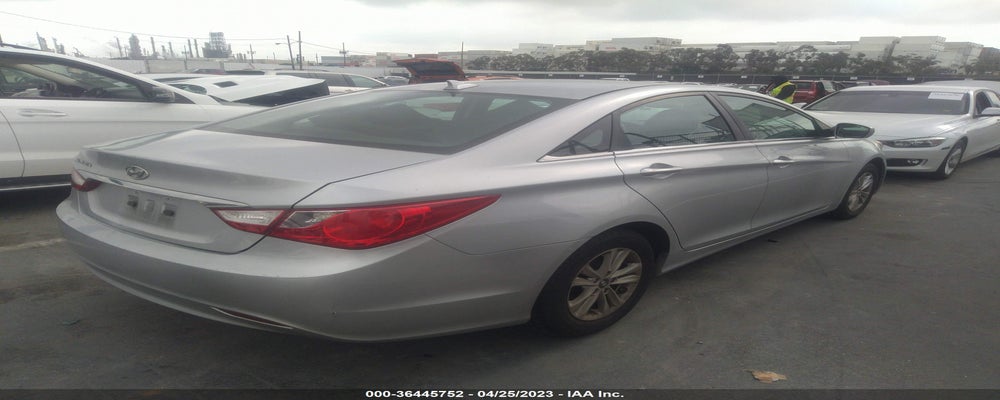 5NPEB4AC4DH701603 2013 HYUNDAI SONATA photo no. 4