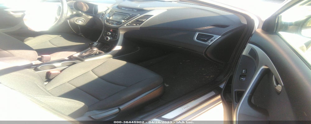 KMHDH4AE6FU227928 2015 HYUNDAI ELANTRA photo no. 5